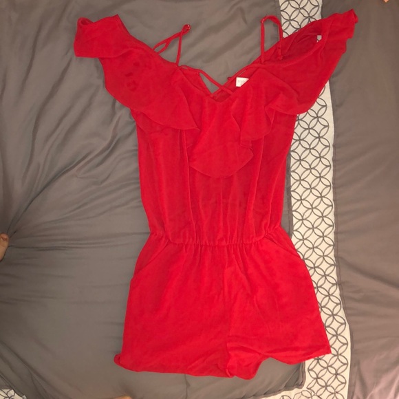 Red romper with pockets ❤️ - Picture 1 of 3